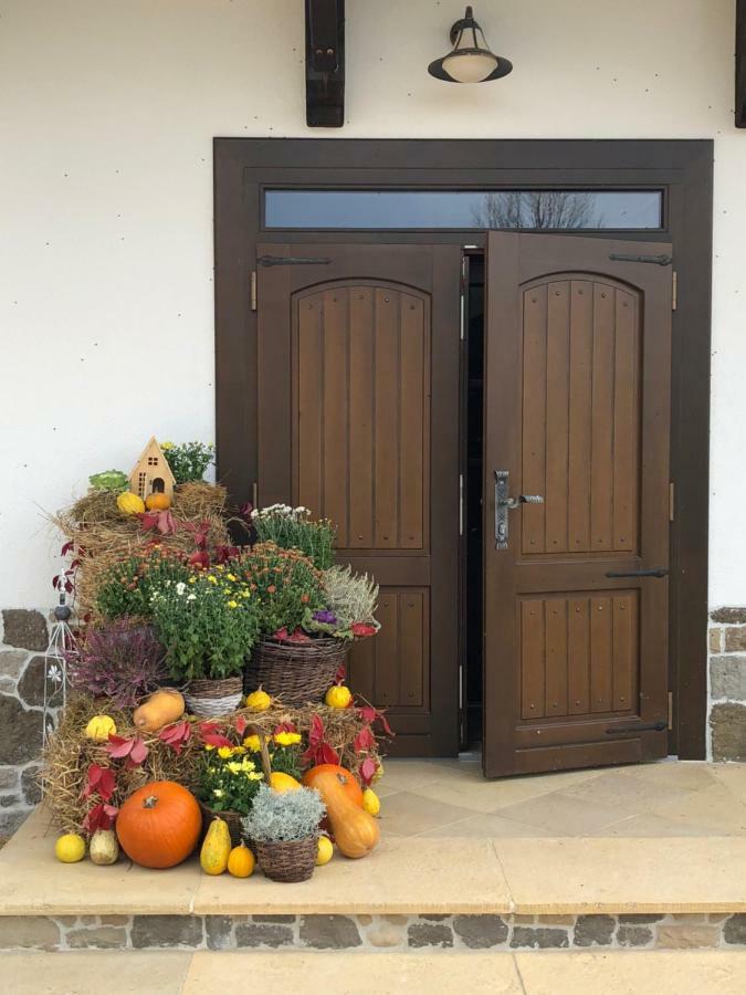 Somhegyi Oereg Harsfak Major Vendeghaz Bed & Breakfast Bakonybel Exterior photo